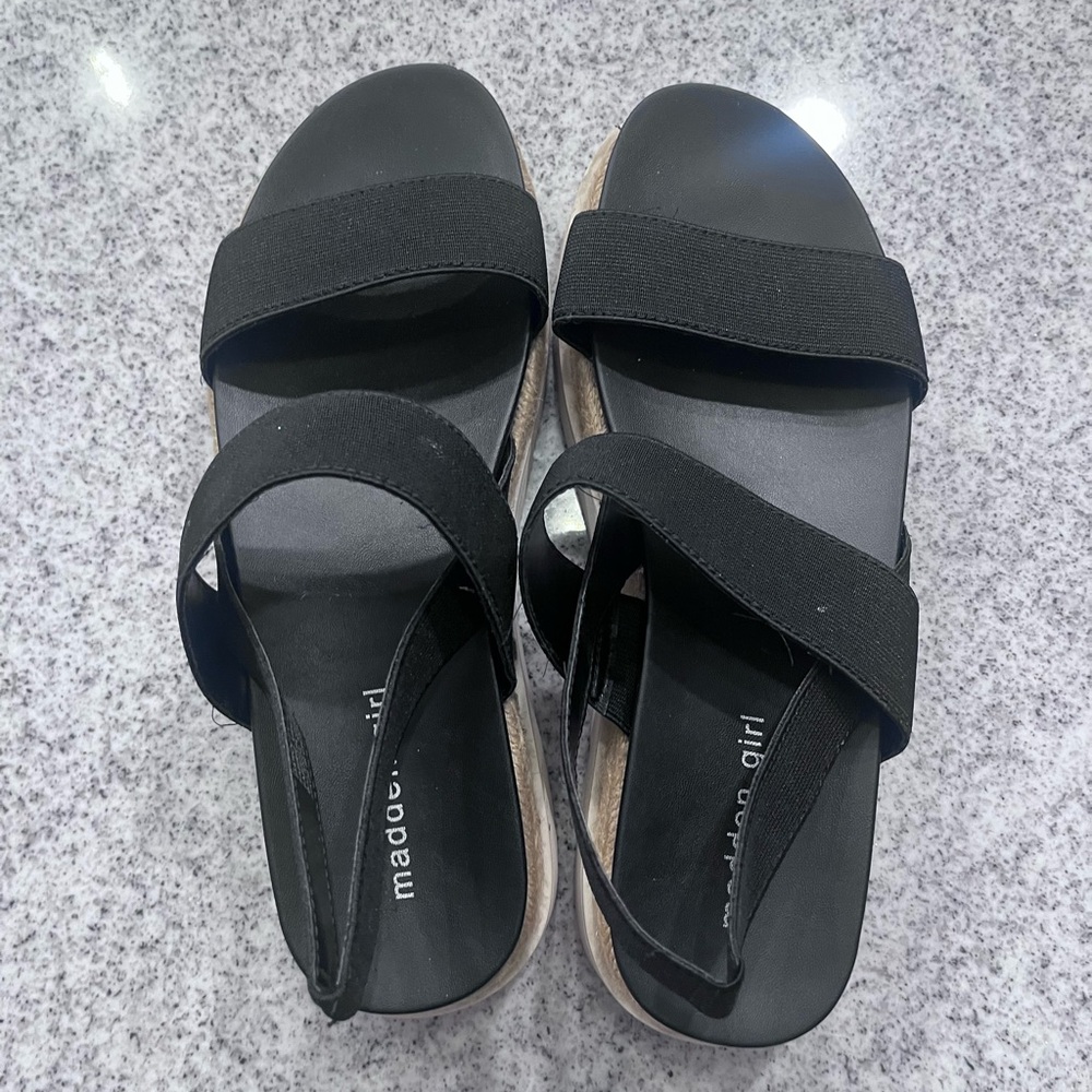 🛍️ Madden Girl Black and Tan Platform Sandals